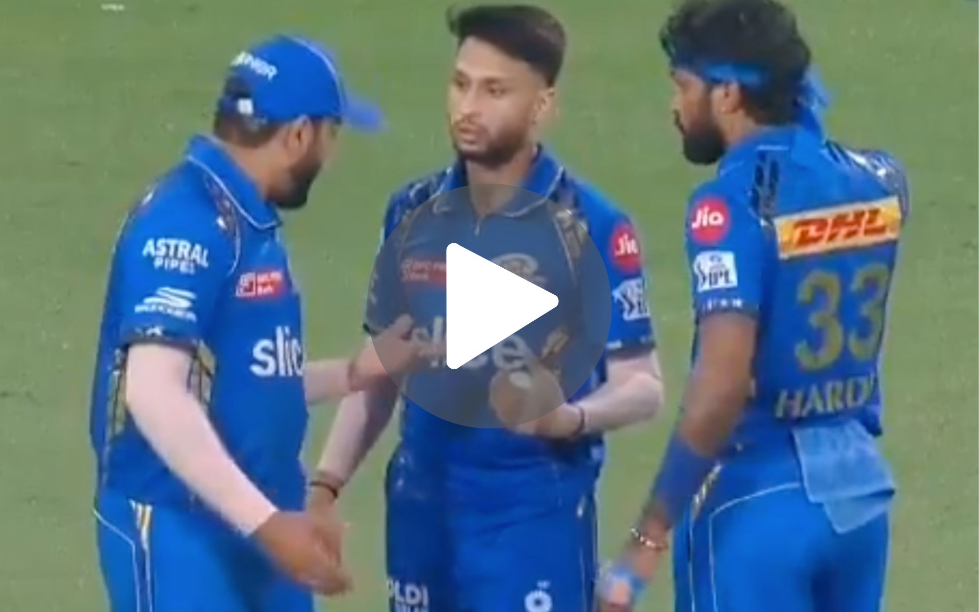 [Watch] Akash Madhwal Ignores Hardik Pandya As Rohit Sharma Sets Field During PBKS-MI Clash